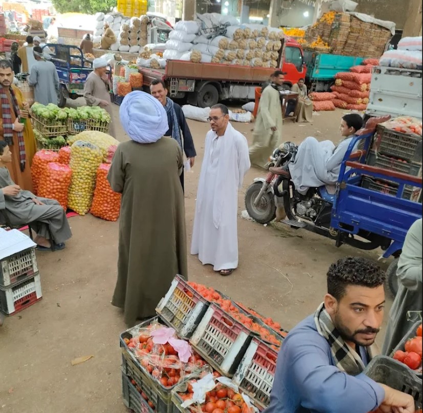 شادر أسيوط من الأسواق في أسيوط