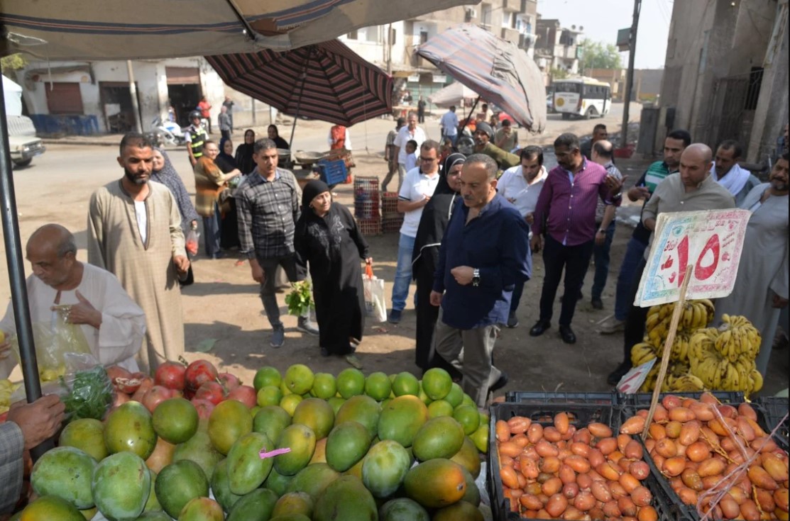 سوق الباعة الجائلين من الأسواق في أسيوط