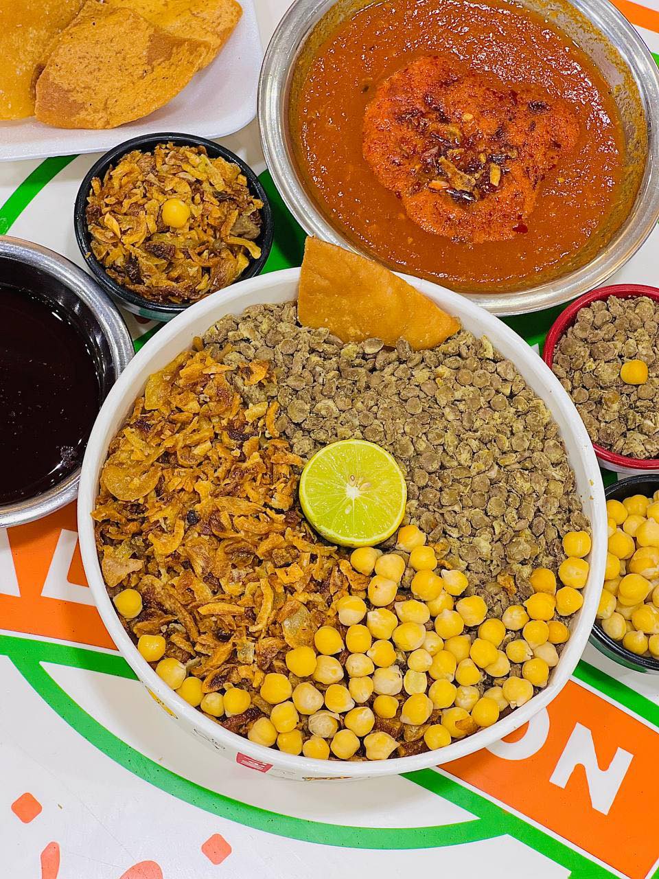 كشري المجنون أسيوط من أفضل مطاعم الكشري في أسيوط