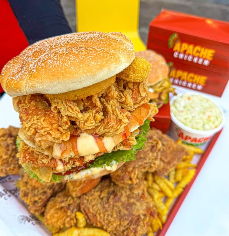 مطعم أباتشي من أفضل المطاعم في أسيوط 24 ساعة