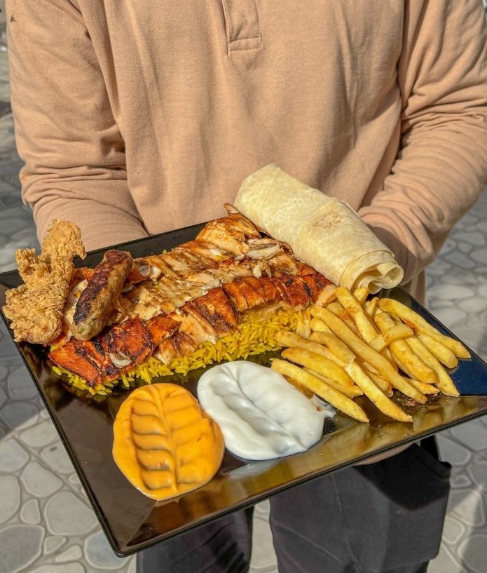 مطعم حمزة السوري أسيوط من أفضل مطاعم شاورما في أسيوط