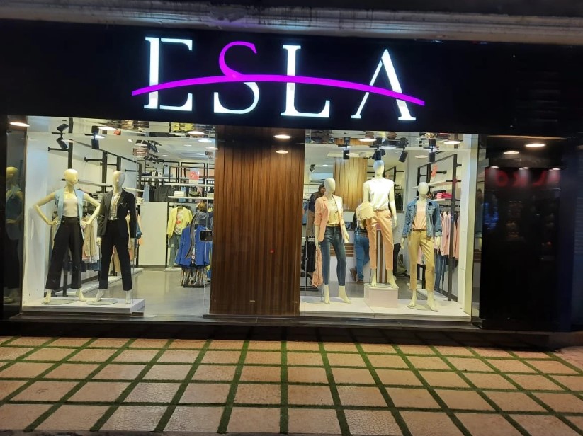 ايسلا أسيوط من محلات ملابس بناتي في أسيوط